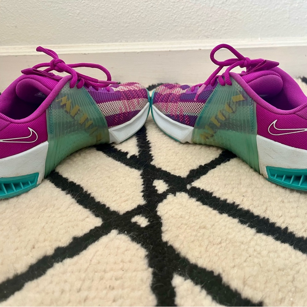 Women's Nike Metcon 9 AMP Training Shoes, size 8 (us), gently used. - Picture 9 of 13